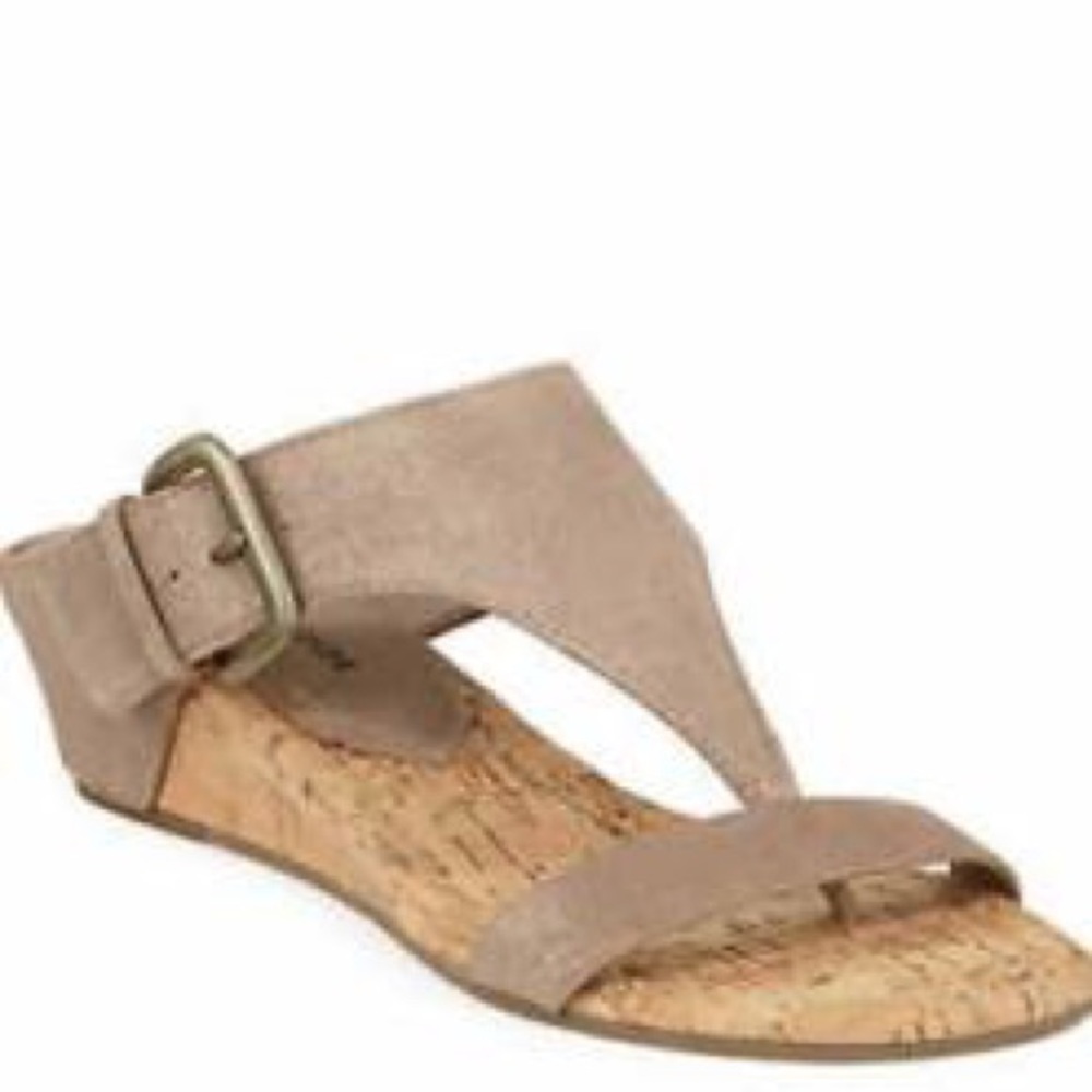 DONALD PLINER sz7 metallic gold leather/cork wedge
